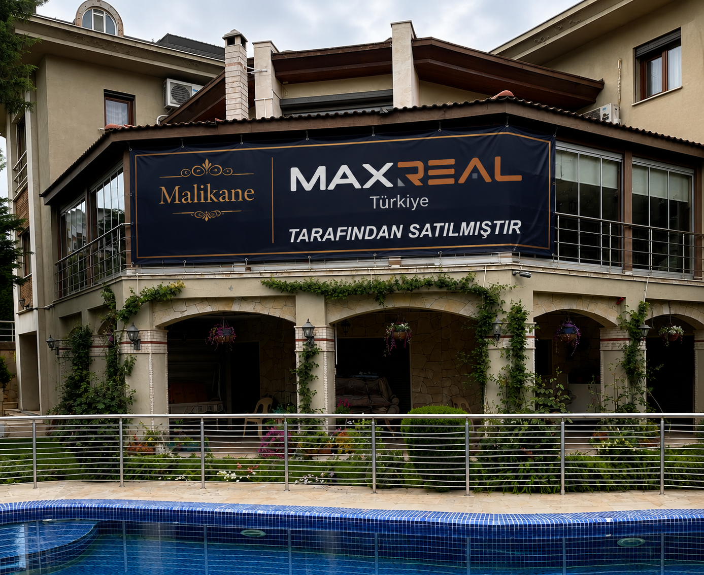 MaxReal Slider