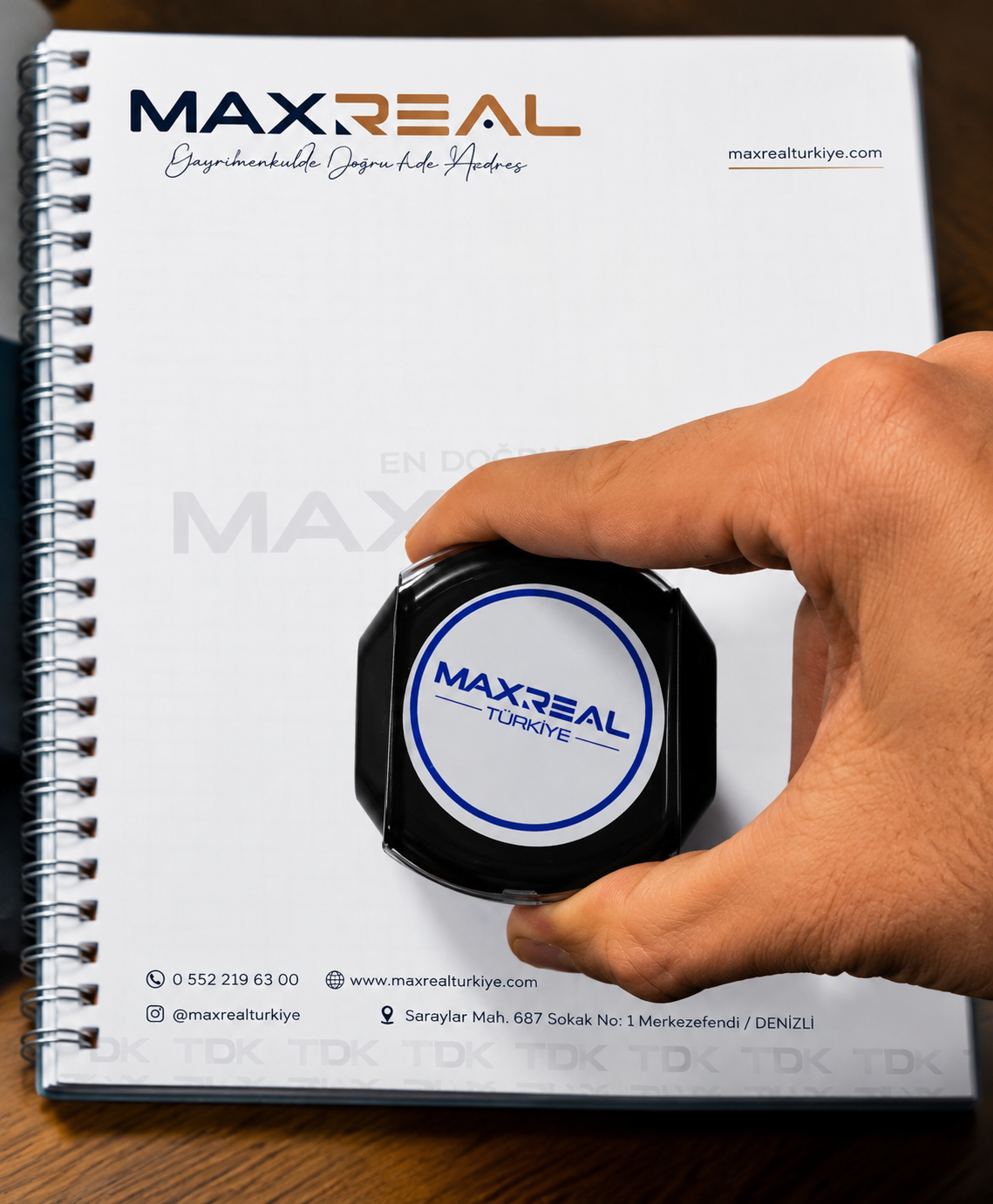MaxReal Slider